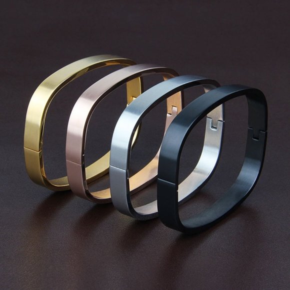 Square share Trendy Bangle for any outfits - Picture 1 of 16